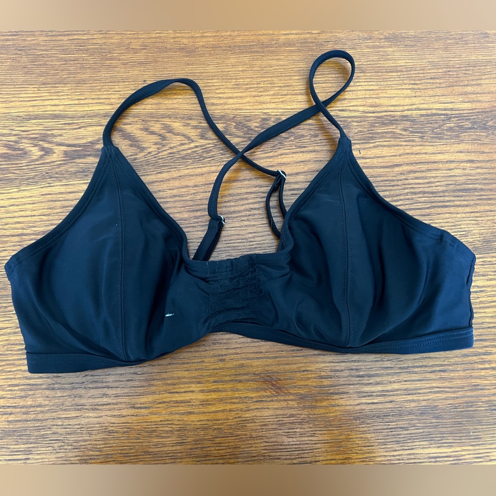 Athleta wire bathing suit top